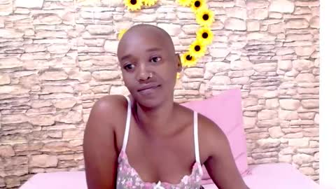 Snapshot of ebonyolive69 chatting on 06-03-26, 01:52 Cindy online show from 06-03-26, 01:52