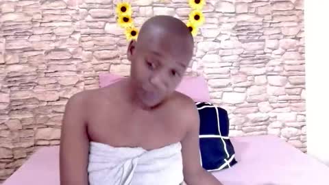 Snapshot of ebonyolive69 chatting on 06-03-26, 06:57 Cindy online show from 06-03-26, 06:57