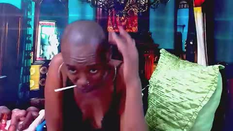 Snapshot of ebonyolive69 chatting on 06-05-26, 06:52 Cindy online show from 06-05-26, 06:52