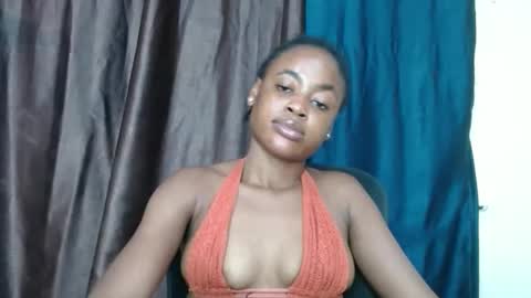 Snapshot of ebonypussy_xx chatting on 10-11-25, 10:30 ebonypussy_xx online show from 10-11-25, 10:30