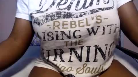 ebonysmiles00 online show from 05-31-26, 06:31