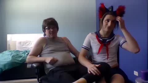 Snapshot of echowulf96 chatting on 12-16-25, 05:29 echowulf96 online show from 12-16-25, 05:29