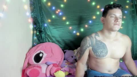 Snapshot of eclipseandflame chatting on 12-02-25, 03:07 online show from 12-02-25, 03:07