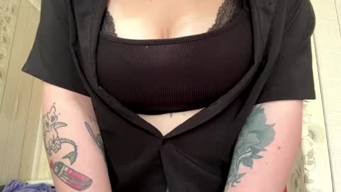 Lolla online show from 04-25-26, 10:29