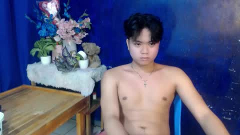 edelcum_xx online show from 01-08-26, 01:52