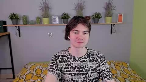 Snapshot of edgar_ray chatting on 05-23-26, 05:01 Edgar online show from 05-23-26, 05:01