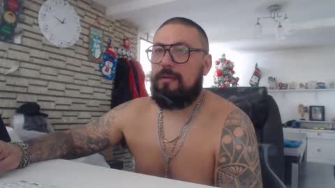 edgarram83 online show from 12-02-25, 06:47