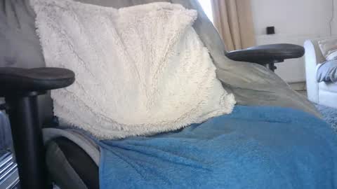 Snapshot of edged_biker chatting on 02-21-25, 08:29 edged biker online show from 02-21-25, 08:29