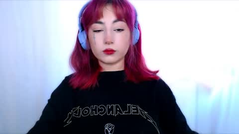 fickle demon made of clumps of matter online show from 04-25-26, 09:01