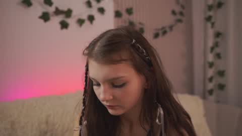 Lisa  online show from 01-13-25, 03:01