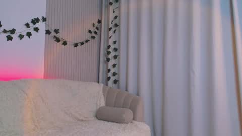 Lisa  online show from 02-25-25, 03:42