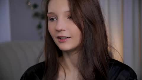 Lisa  online show from 04-26-26, 11:35