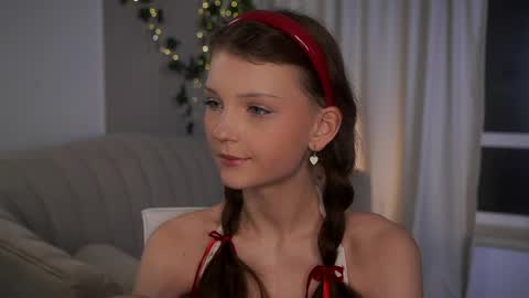 Lisa  online show from 04-28-26, 11:32