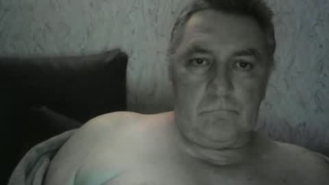 Eddy online show from 11-22-25, 01:26