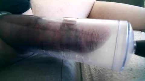 Snapshot of eduardo8inch chatting on 11-10-25, 09:36 eduardo8inch online show from 11-10-25, 09:36