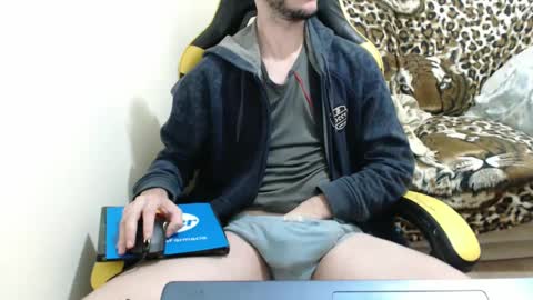 Snapshot of eduardobrain7 chatting on 09-26-25, 01:31 eduardobrain7 online show from 09-26-25, 01:31