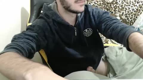 Snapshot of eduardobrain7 chatting on 09-27-25, 12:48 eduardobrain7 online show from 09-27-25, 12:48