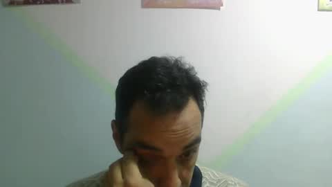 Snapshot of edw253 chatting on 05-19-26, 02:29 edw253 online show from 05-19-26, 02:29