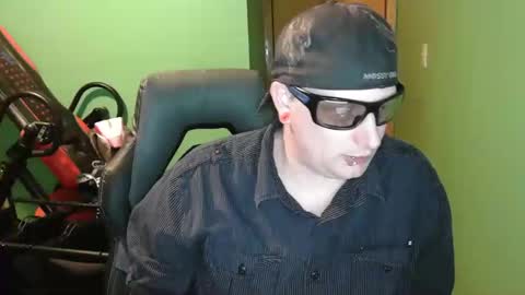 edwardaims_2please online show from 04-28-26, 02:21