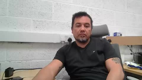 EdM online show from 04-22-26, 01:23