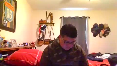 Snapshot of edwins777 chatting on 01-27-25, 08:07 Nicky789 online show from 01-27-25, 08:07