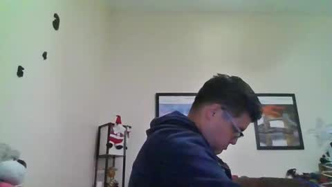 Snapshot of edwins777 chatting on 12-14-25, 08:57 Nicky789 online show from 12-14-25, 08:57