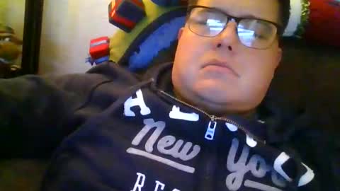 Snapshot of edwins777 chatting on 12-15-25, 10:58 Nicky789 online show from 12-15-25, 10:58