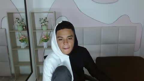 Snapshot of edylucianni chatting on 07-11-26, 11:24 EdyLucianni online show from 07-11-26, 11:24