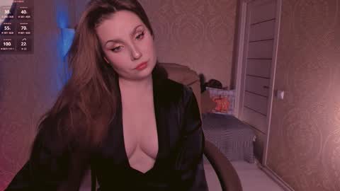 Snapshot of eesmaaarr chatting on 10-24-25, 11:45 eesmaaarr online show from 10-24-25, 11:45