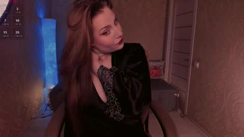 Snapshot of eesmaaarr chatting on 12-15-25, 10:25 eesmaaarr online show from 12-15-25, 10:25