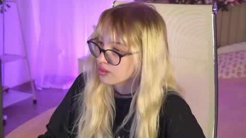 EVA NON NUDE online show from 05-07-26, 04:34