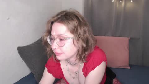 Snapshot of effa__laska chatting on 05-02-26, 08:03 effa__laska online show from 05-02-26, 08:03