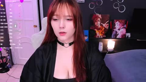 Snapshot of effie_lee chatting on 05-17-26, 04:54 Effie online show from 05-17-26, 04:54