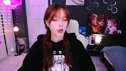 Snapshot of effie_lee chatting on 05-22-26, 11:05 Effie online show from 05-22-26, 11:05