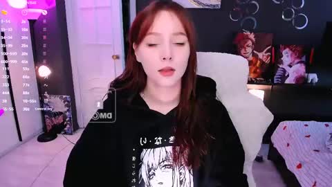Snapshot of effie_lee chatting on 05-24-26, 11:15 Effie online show from 05-24-26, 11:15