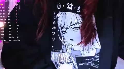 Snapshot of effie_lee chatting on 06-14-26, 12:52 Effie online show from 06-14-26, 12:52
