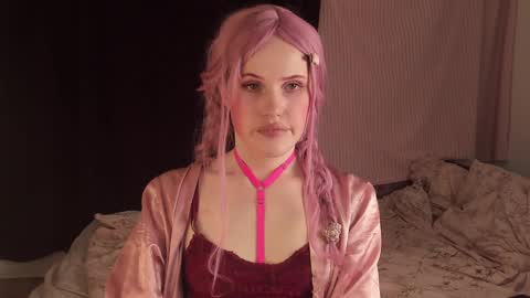 Effie Mur online show from 12-11-24, 09:23