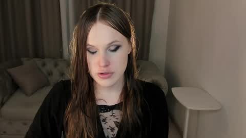 Effie Mur online show from 04-25-26, 09:23