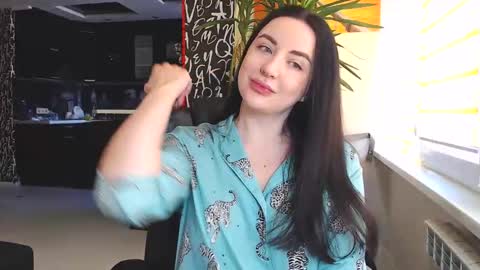 Effy online show from 01-29-25, 09:44