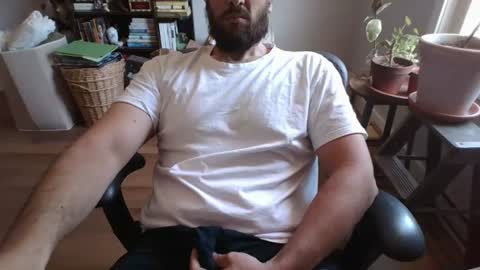 Eggplant Out online show from 06-13-26, 05:33