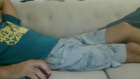 Snapshot of egyman2022 chatting on 12-16-24, 08:05 Im momo 35 Egyptian at Dubai online show from 12-16-24, 08:05