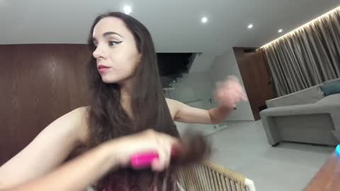 Erik and Alice online show from 11-22-25, 01:26