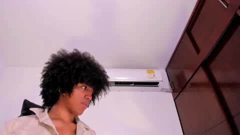 eileenn tanihara online show from 01-30-25, 08:32