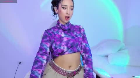   EileenFord    online show from 02-08-25, 12:28