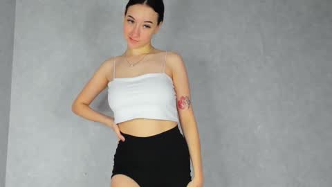 eileenmoores online show from 12-01-25, 09:47