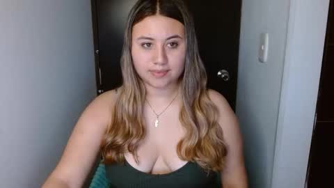 EIMY   MODEL INDEPENDENT online show from 02-25-26, 06:01