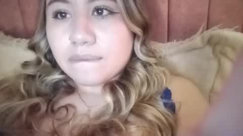 EIMY   MODEL INDEPENDENT online show from 03-15-26, 12:22