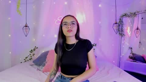 eimy_rosse18 online show from 04-17-26, 01:36