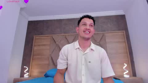 YG COUPLE online show from 04-28-26, 08:25