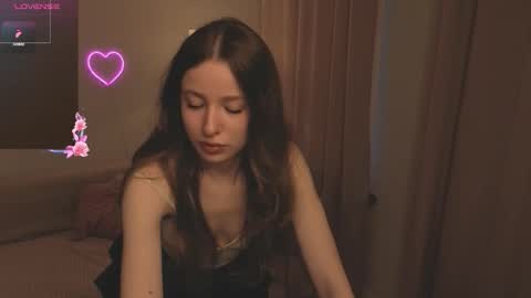 eira_kilian online show from 12-03-25, 07:27